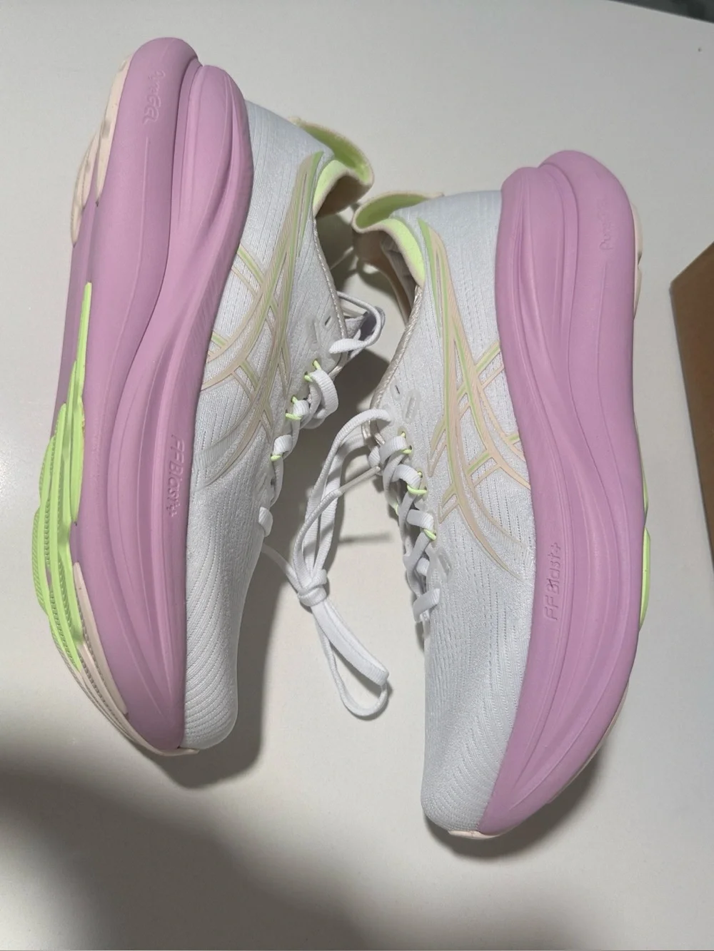 ASICS Women's White Running Sneakers with Pink Midsole GEL NIMBUS 28
